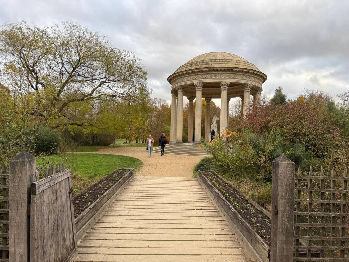 Aşk Tapınağı, Petit Trianon bahçesi